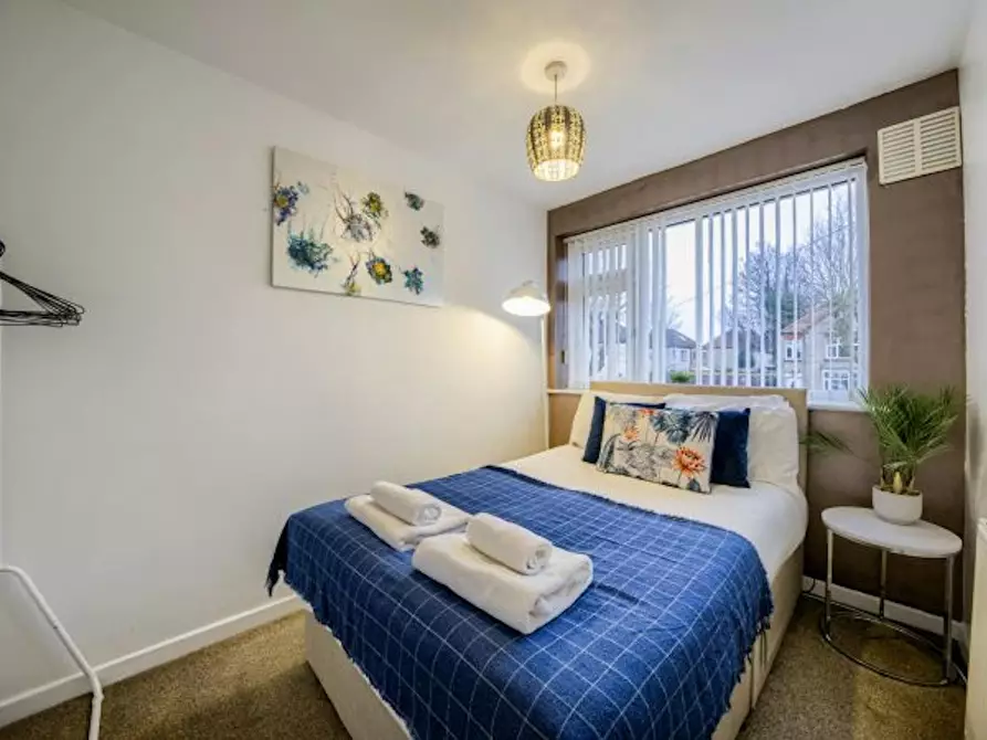 Immagine 9 di Casa indipendente in affitto  in Hen Lane a 