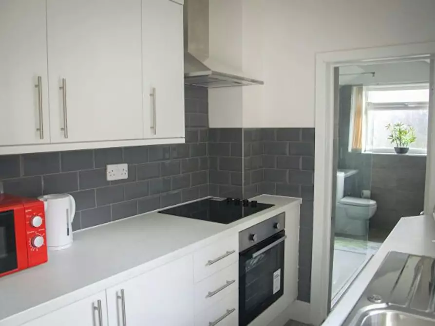 Immagine 4 di Casa indipendente in affitto  in Gulson Road a 