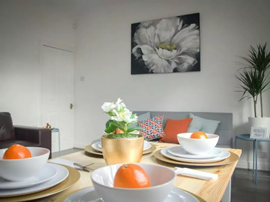 Immagine 3 di Casa indipendente in affitto  in Gulson Road a 