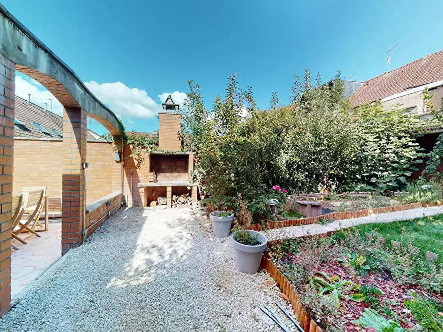 Immagine 6 di Camera in affitto  in Rue de l'Alcazar a Lille