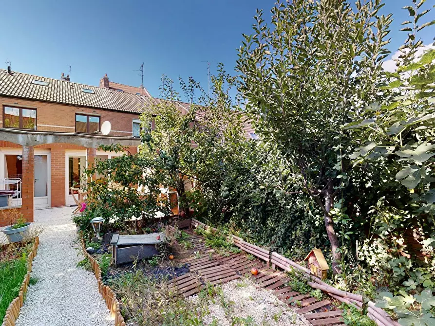 Immagine 8 di Camera in affitto  in Rue de l'Alcazar a Lille