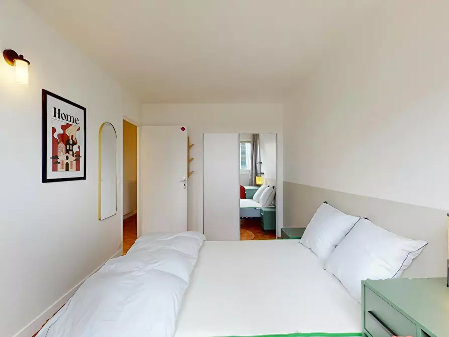 Immagine 3 di Camera in affitto  in Place des Saisons a Courbevoie