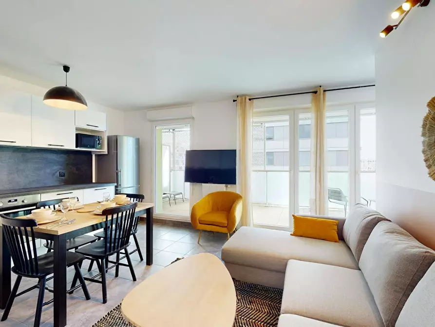 Immagine 5 di Camera in affitto  in Cours de Québec a Bordeaux