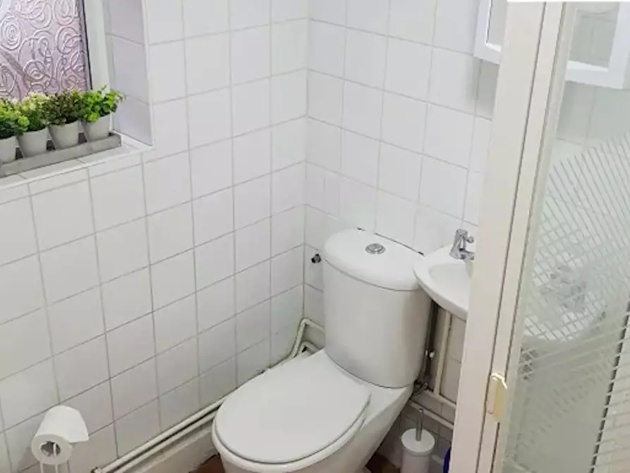 Immagine 10 di Casa indipendente in affitto  in Moseley Avenue a 