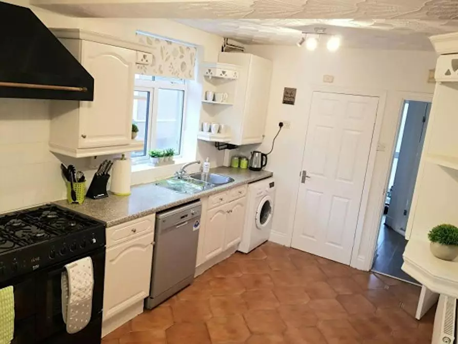 Immagine 2 di Casa indipendente in affitto  in Moseley Avenue a 