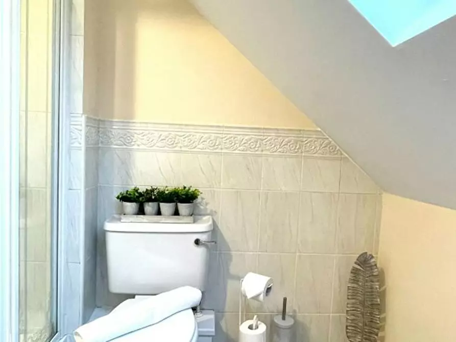 Immagine 5 di Casa indipendente in affitto  in Rodyard Way a 