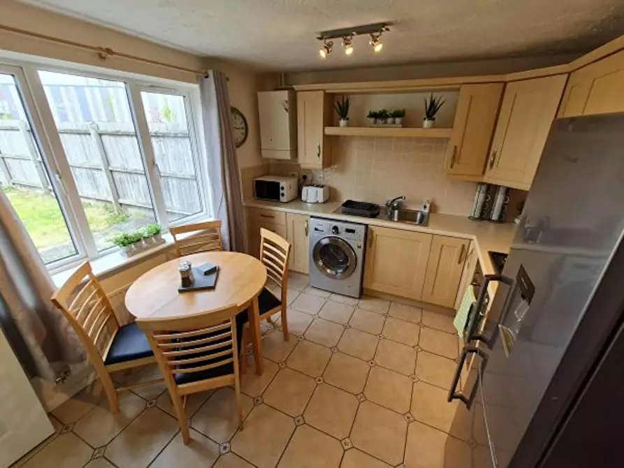 Immagine 3 di Casa indipendente in affitto  in Rodyard Way a 