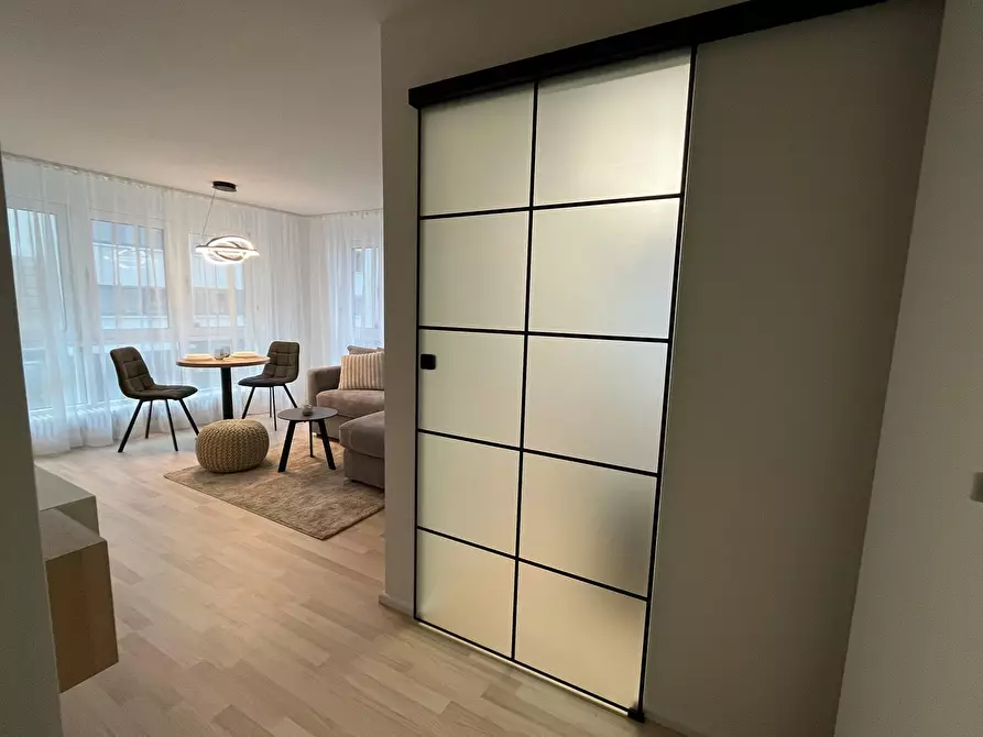 Immagine 1 di Appartamento in affitto  in Olgastraße a Stuttgart