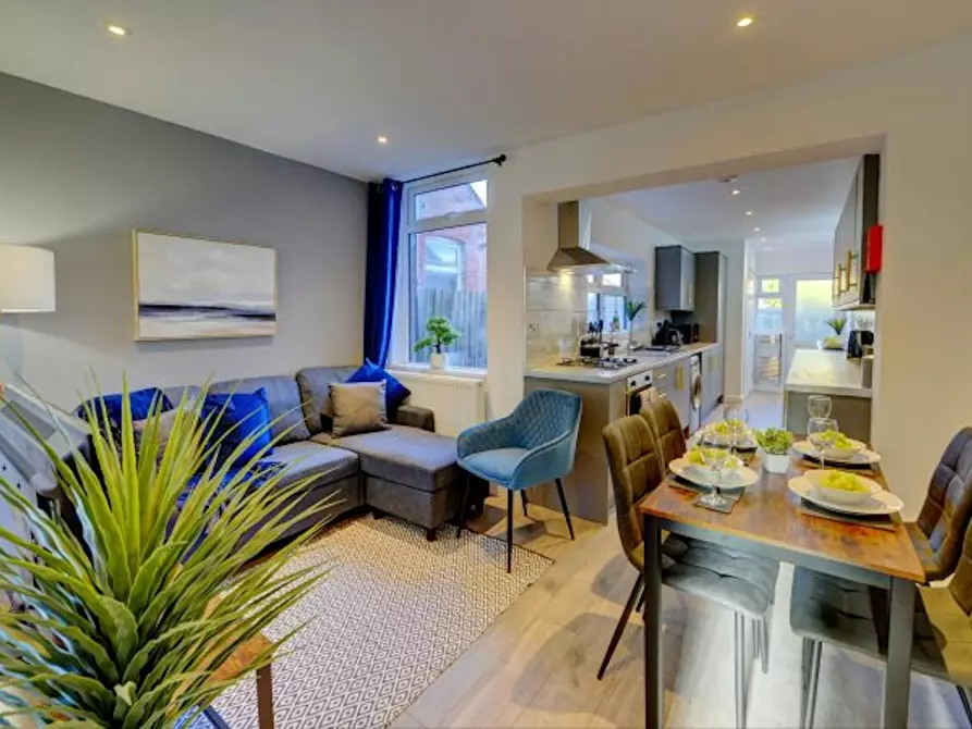 Immagine 4 di Casa indipendente in affitto  in Hollis Road a 