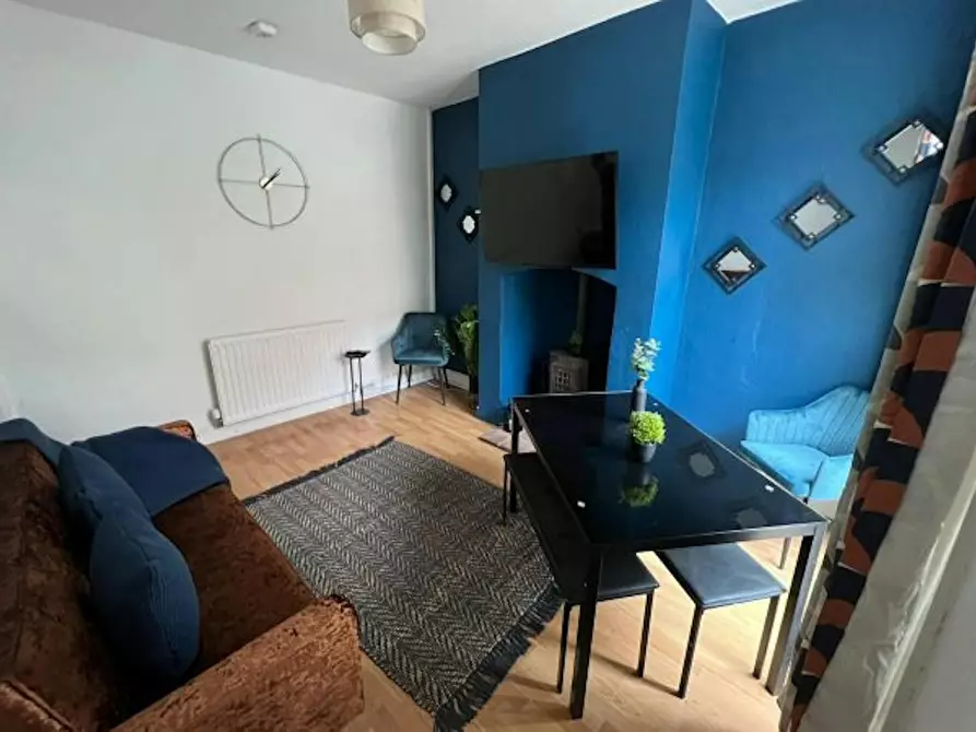 Immagine 1 di Casa indipendente in affitto  in Dover Street a 