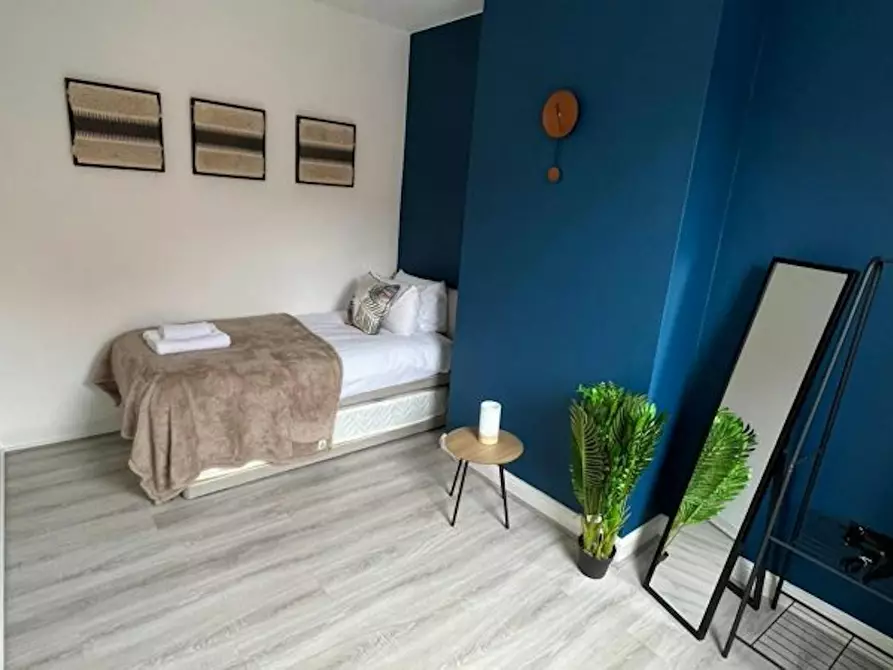 Immagine 9 di Casa indipendente in affitto  in Dover Street a 