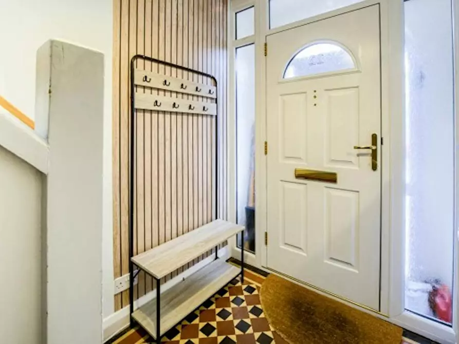 Immagine 8 di Casa indipendente in affitto  in Dudley Street a 