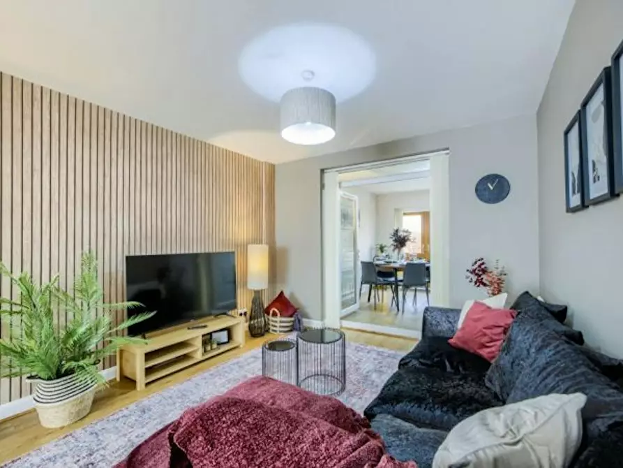 Immagine 2 di Casa indipendente in affitto  in Dudley Street a 