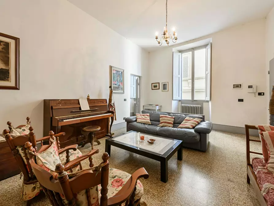 Immagine 2 di Appartamento in affitto  in Lungarno delle Grazie a Firenze