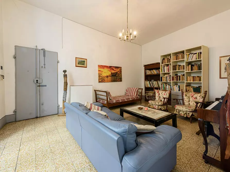 Immagine 4 di Appartamento in affitto  in Lungarno delle Grazie a Firenze