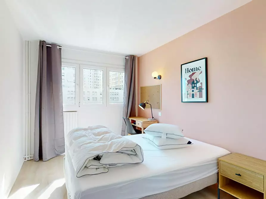 Immagine 2 di Camera in affitto  in Place de Strasbourg a Marseille 03