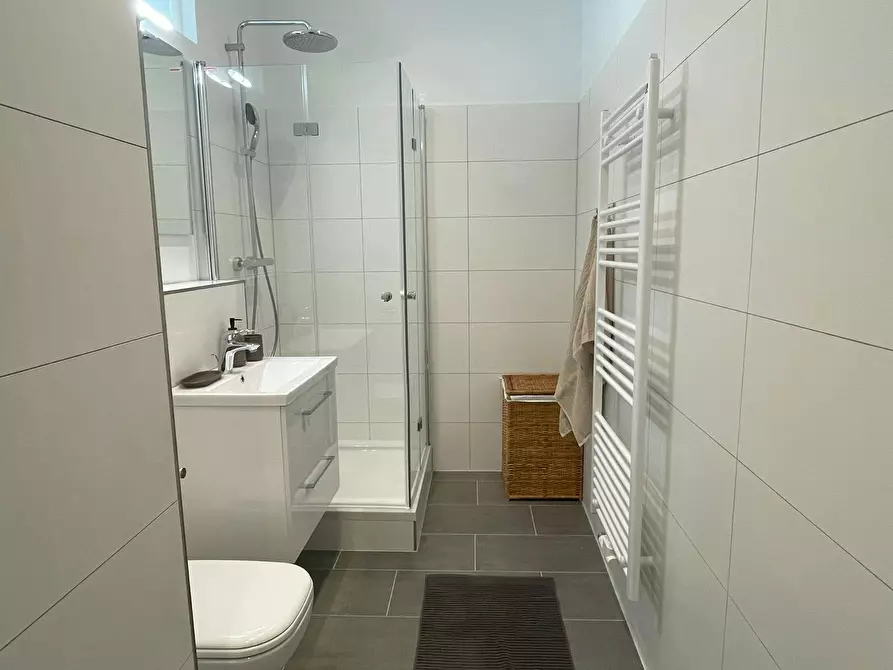 Immagine 7 di Appartamento in affitto  in Guineastraße a Berlin