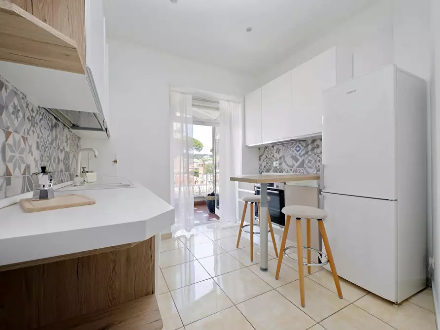 Immagine 7 di Appartamento in affitto  in Via Cassia a Roma