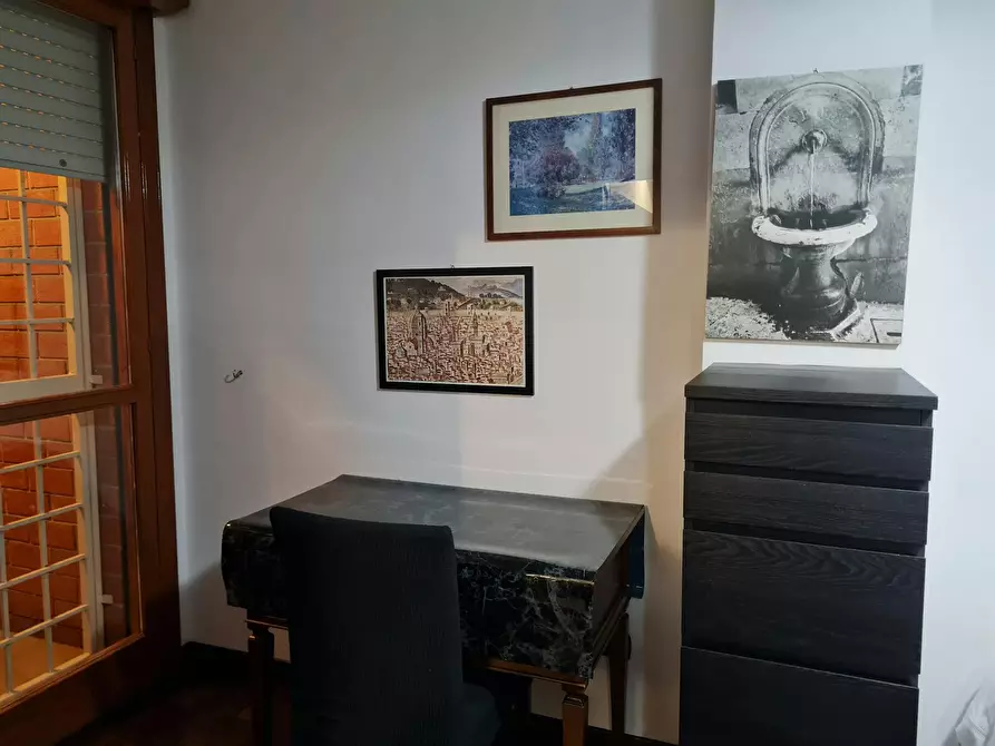 Immagine 5 di Camera in affitto  in Via Gennaro Cassiani a Roma
