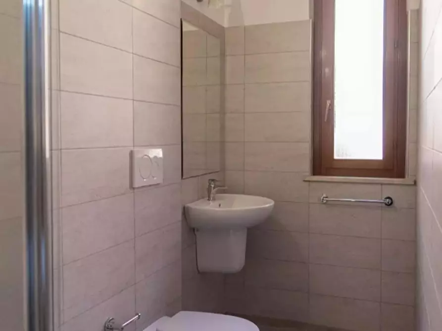 Immagine 7 di Camera in affitto  in Via Gennaro Cassiani a Roma