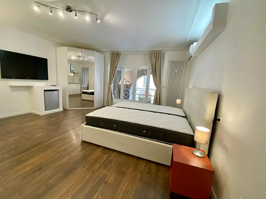 Immagine 8 di Appartamento in affitto  in Via Monte Grappa a Bologna