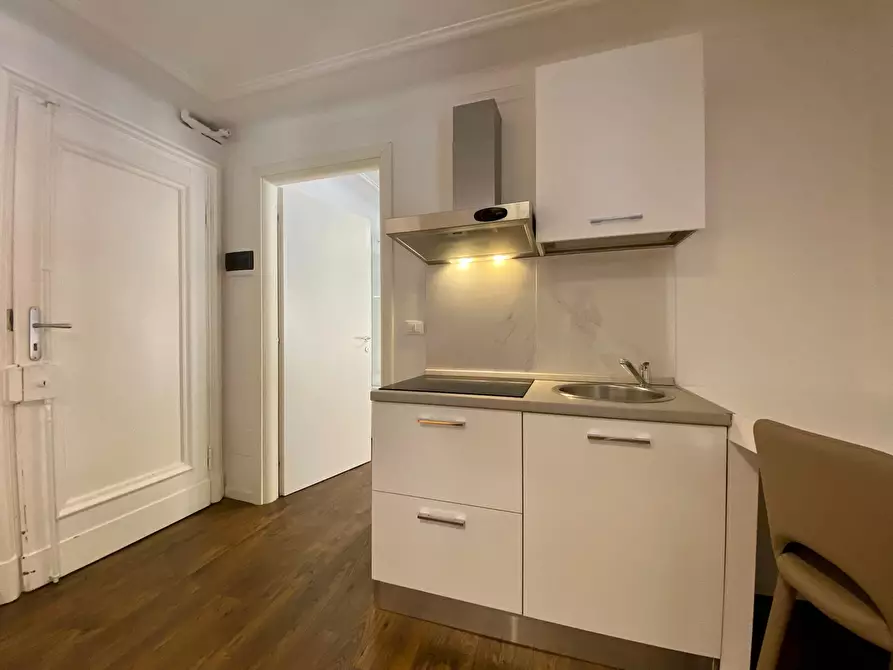 Immagine 8 di Appartamento in affitto  in Via Monte Grappa a Bologna