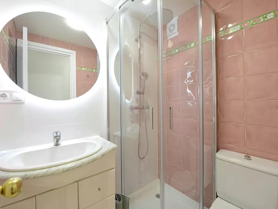 Immagine 9 di Camera in affitto  in Grupo Reverendo Vicente Garamendi a Bilbao