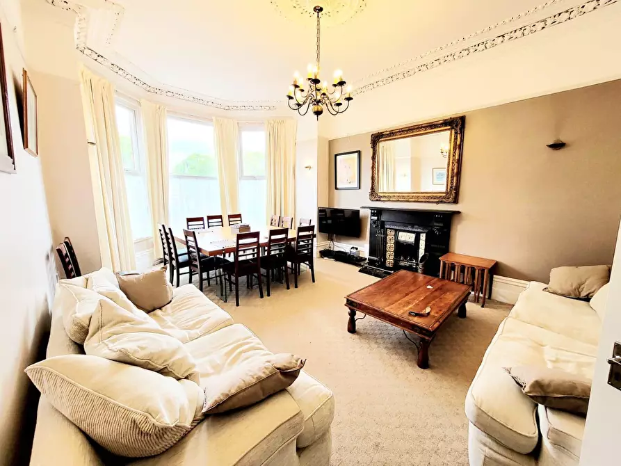 Immagine 2 di Casa indipendente in affitto  in Newsham Drive a 