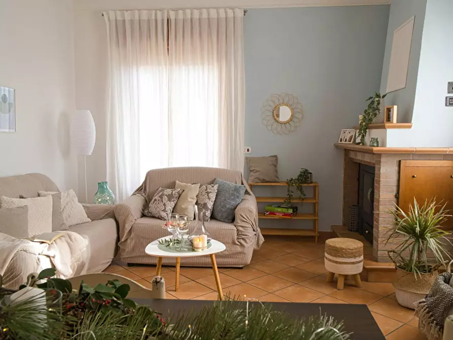 Immagine 3 di Appartamento in affitto  in Via Camillo Benso Conte di Cavour a Celano