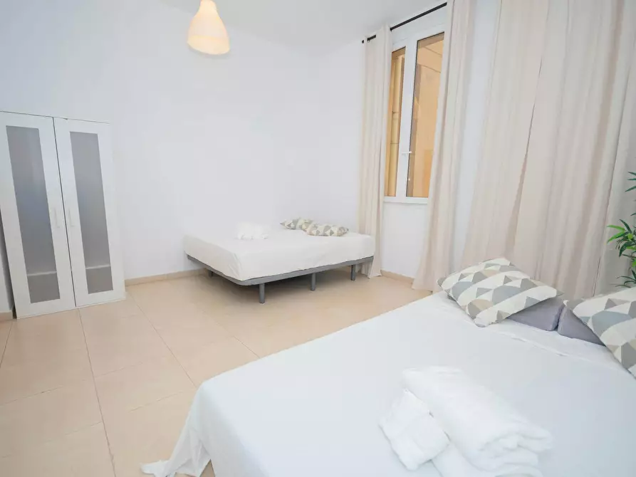 Immagine 3 di Appartamento in affitto  in Calle de las Infantas a Madrid