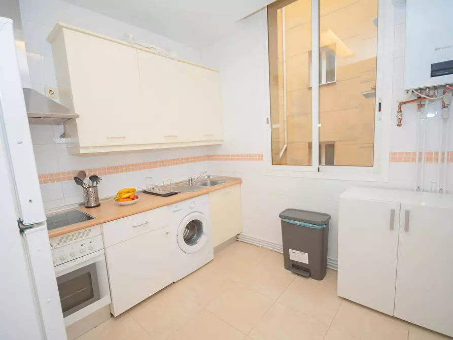Immagine 7 di Appartamento in affitto  in Calle de las Infantas a Madrid