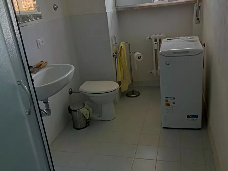 Immagine 6 di Camera in affitto  in Via Erbosa a Firenze