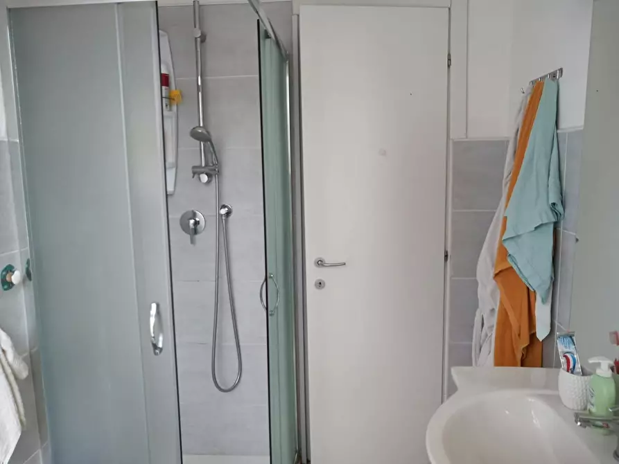 Immagine 6 di Camera in affitto  in Via Monte Sabotino a Senago