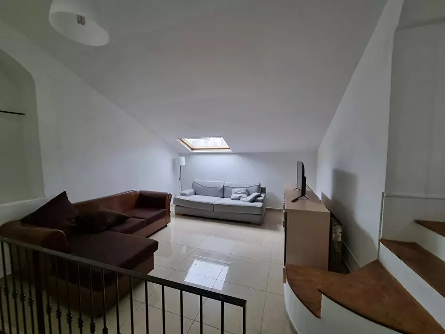 Immagine 9 di Camera in affitto  in Via Pietro Trinchera a Napoli