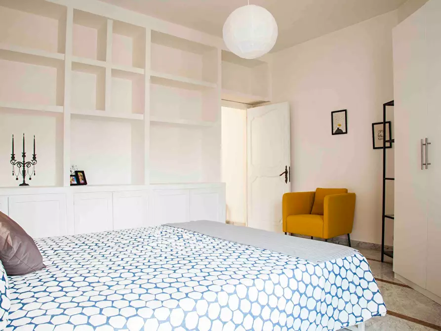 Immagine 2 di Camera in affitto  in Via Nemorense a Roma