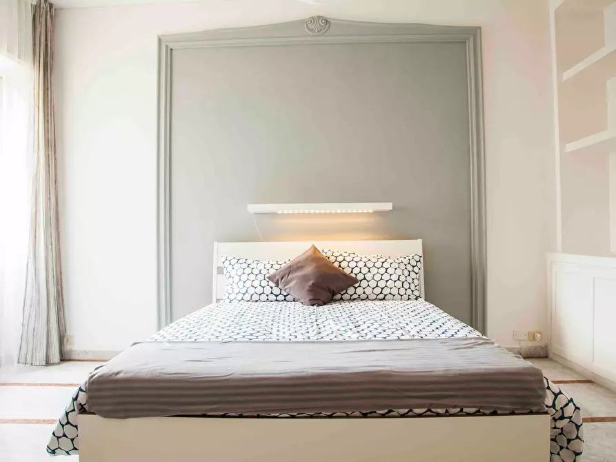 Immagine 1 di Camera in affitto  in Via Nemorense a Roma