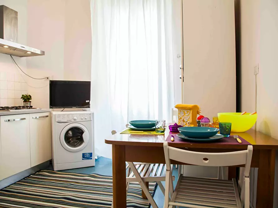 Immagine 4 di Camera in affitto  in Via Treviso a Roma