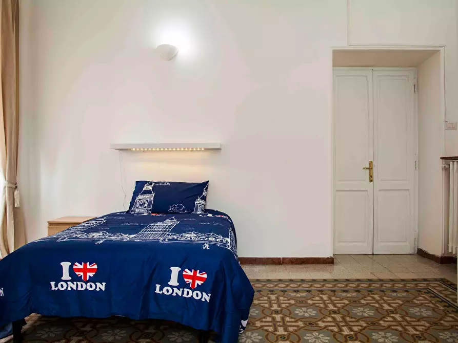 Immagine 3 di Camera in affitto  in Via Treviso a Roma