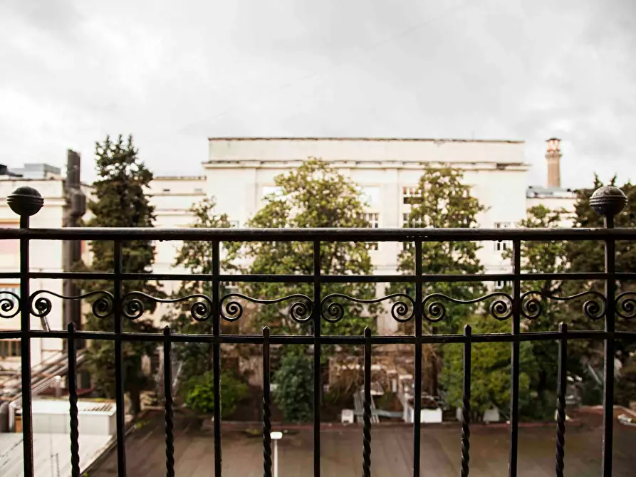 Immagine 6 di Camera in affitto  in Via Treviso a Roma