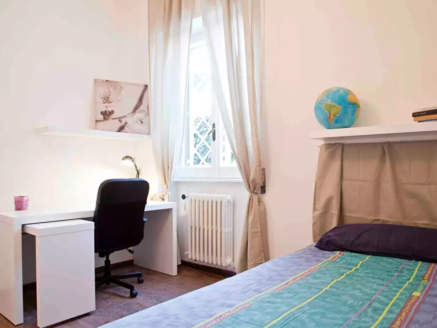 Immagine 2 di Camera in affitto  in Via Temistocle Calzecchi Onesti a Roma