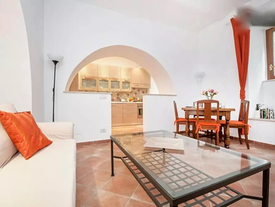 Immagine 1 di Appartamento in affitto  in Via Statilia a Roma