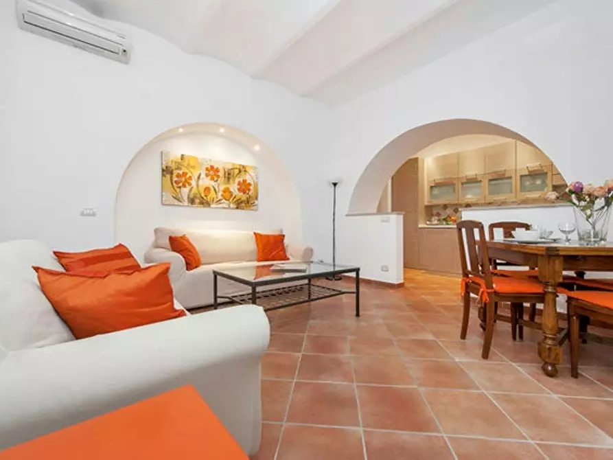 Immagine 8 di Appartamento in affitto  in Via Statilia a Roma