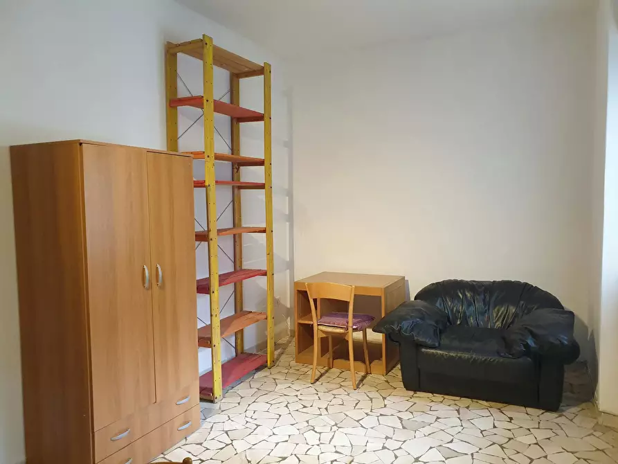 Immagine 2 di Camera in affitto  in Via Castelbarco a Trento