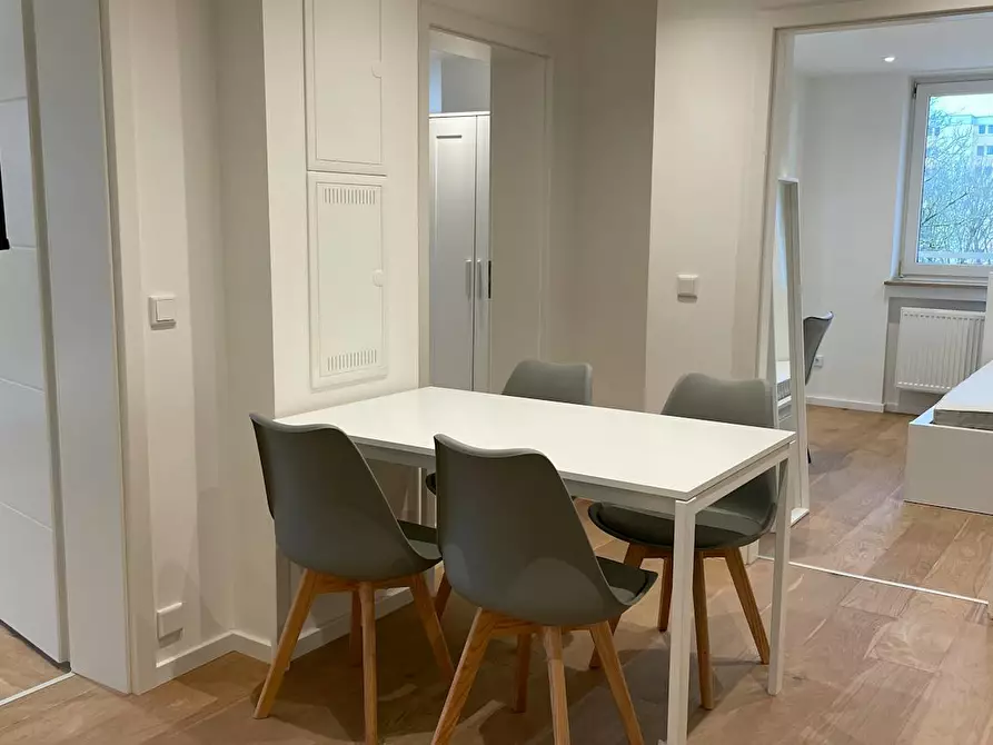 Immagine 3 di Camera in affitto  in Friedrich-Engels-Bogen a München