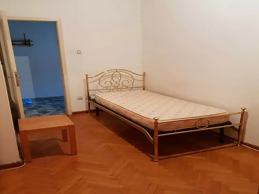 Immagine 1 di Camera in affitto  in Via Castelbarco a Trento