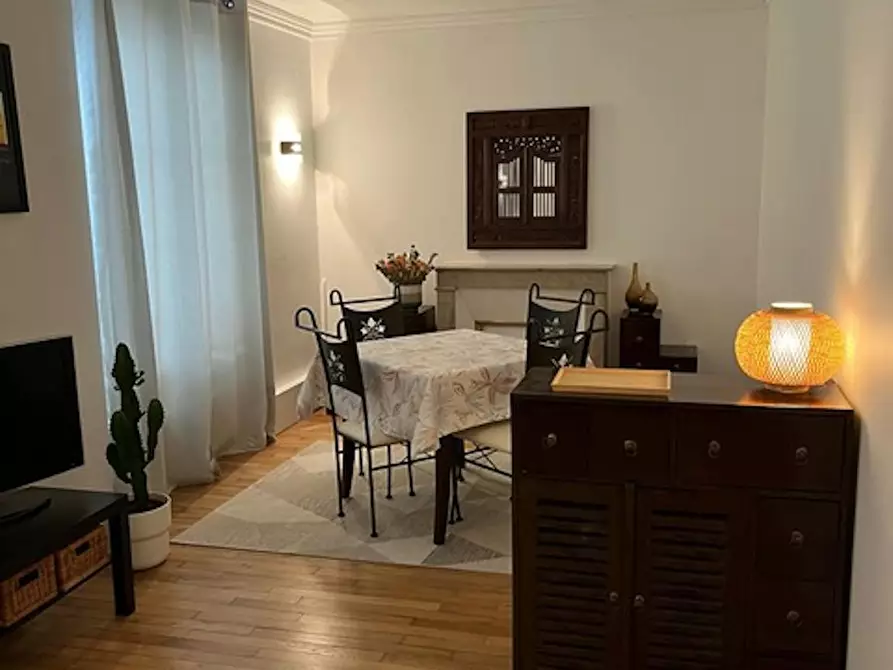 Immagine 9 di Appartamento in affitto  in Rue Saint-Antoine a Paris