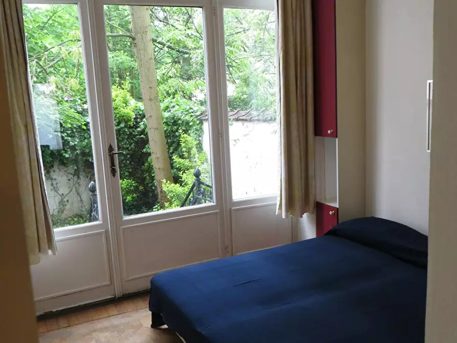 Immagine 1 di Appartamento in affitto  in Square Ambiorix a Bruxelles
