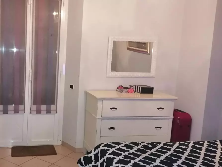 Immagine 4 di Camera in affitto  in Via Volturno a Milano