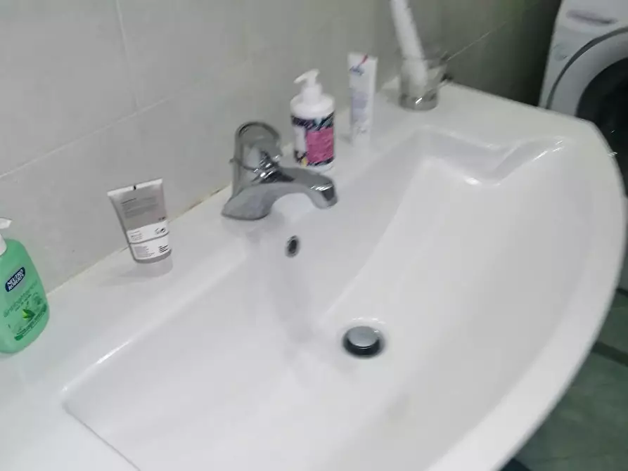 Immagine 8 di Camera in affitto  in Via Volturno a Milano