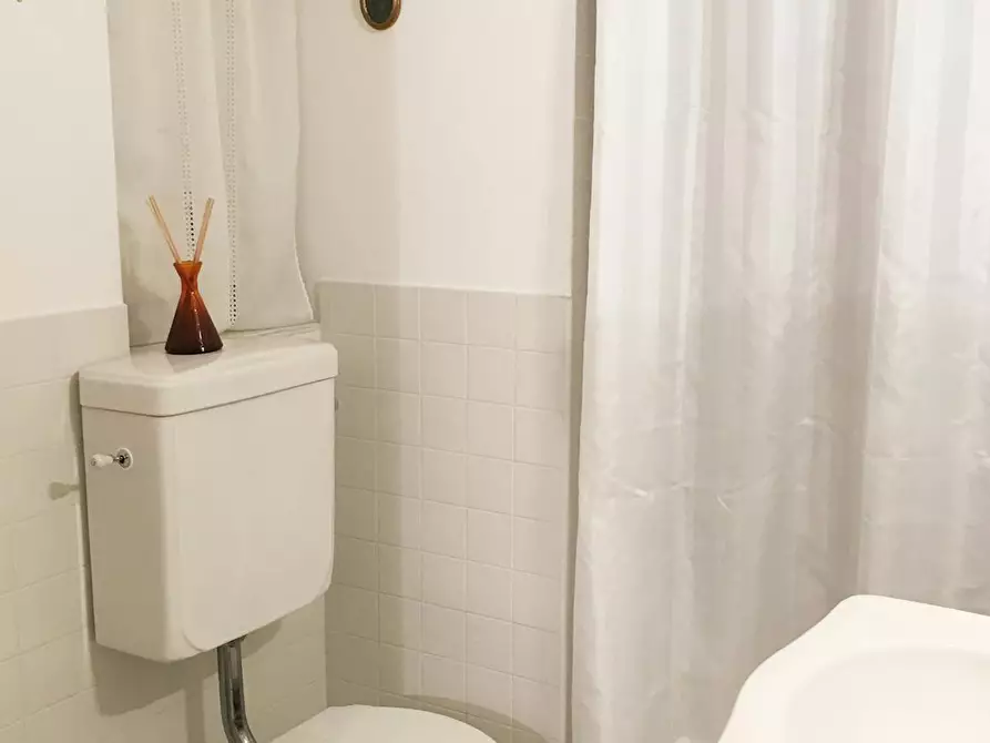 Immagine 6 di Camera in affitto  in Via Leonardo da Vinci a Firenze